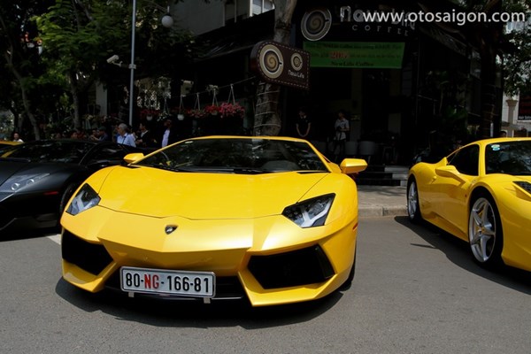 8x-sieu-xe-ferrari-sai-gon-phuong-thuy-03