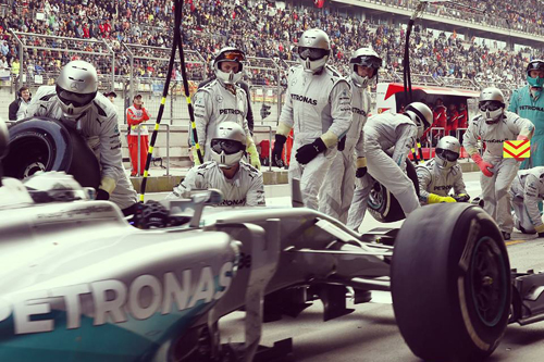 Hamilton và những khoảnh khắc vàng tại đường đua F1 Trung Quốc