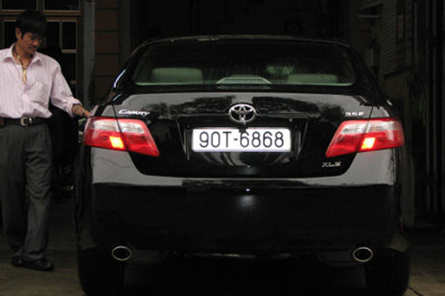 Cười té ghế muôn kiểu luận biển số xe của người Việt