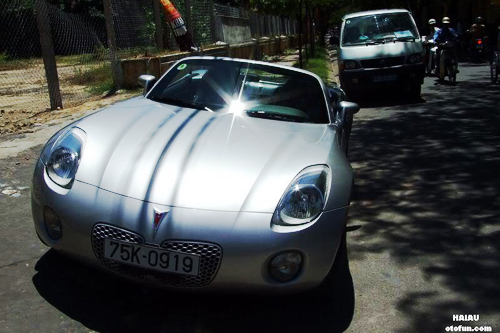 Huế mộng mơ nhưng không thiếu xe sang, biển đẹp