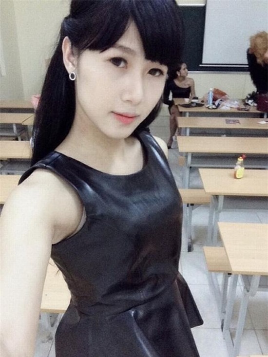 Hot girl chuyển giới Trâm Anh là ai?
