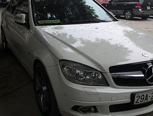 “Trưng biển” trên xe ô tô có “dọa” được CSGT?