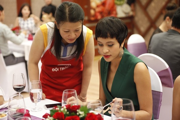 Vua đầu bếp Việt loại thí sinh trẻ tuổi nhất Khánh Phương