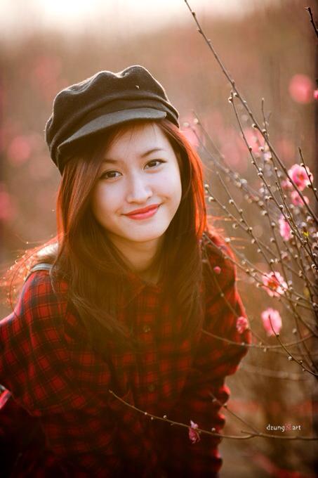 Bất ngờ với ngoại hình rất giống Vân Hugo của cô gái 9X