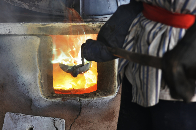 Hàng nghìn người chứng kiến đúc tượng Bồ Tát nghìn tay nghìn mắt