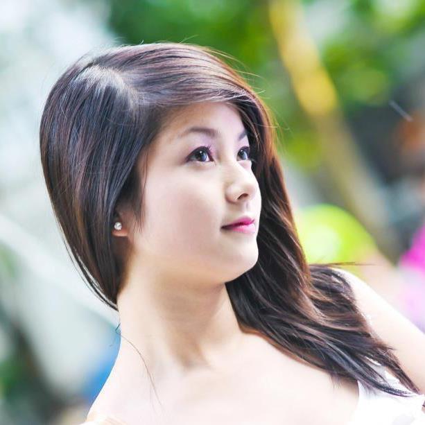 Ngỡ ngàng với nhan sắc của cô gái chụp ảnh với bạn trai răng vẩu