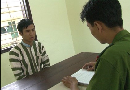 Cướp 2,5 chỉ vàng của phụ nữ đi đường, thanh niên bị dân vây bắt