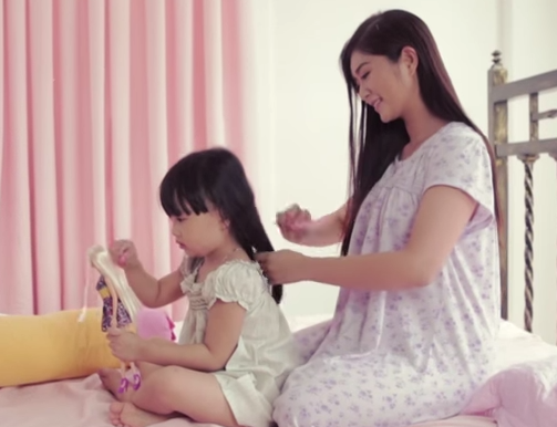 Clip “Với con mẹ là bạn thân nhất “ gây xúc động nhân ngày 20/10