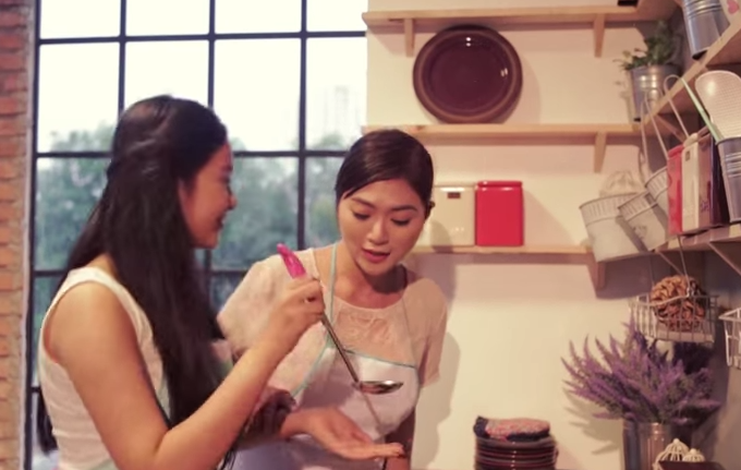 Clip “Với con mẹ là bạn thân nhất “ gây xúc động nhân ngày 20/10