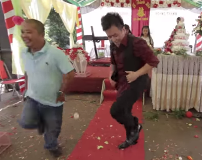 “Lam Trường” nhảy cực sung trong đám cưới