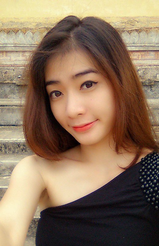 Hot girl Kim Nhã nhóm hài BB&BG bất ngờ tổ chức đám cưới