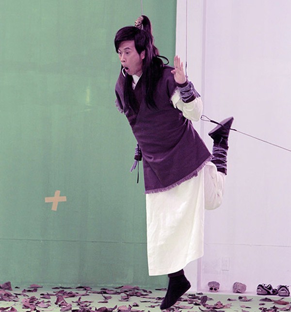 Những kiểu tóc khó nhịn cười của Hoài Linh