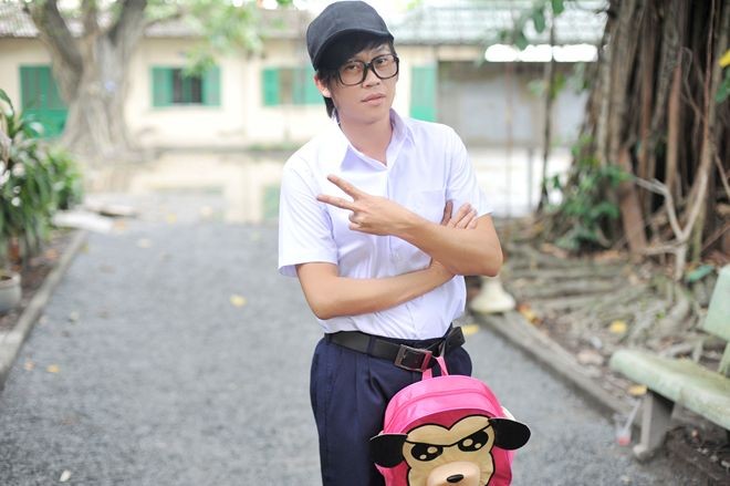 Những kiểu tóc khó nhịn cười của Hoài Linh