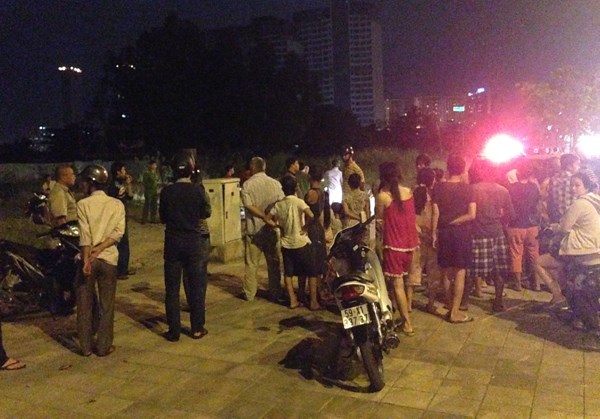 Xe ôm bị vạ vì đâm nhau Xe ôm bị vạ vì đâm nhau