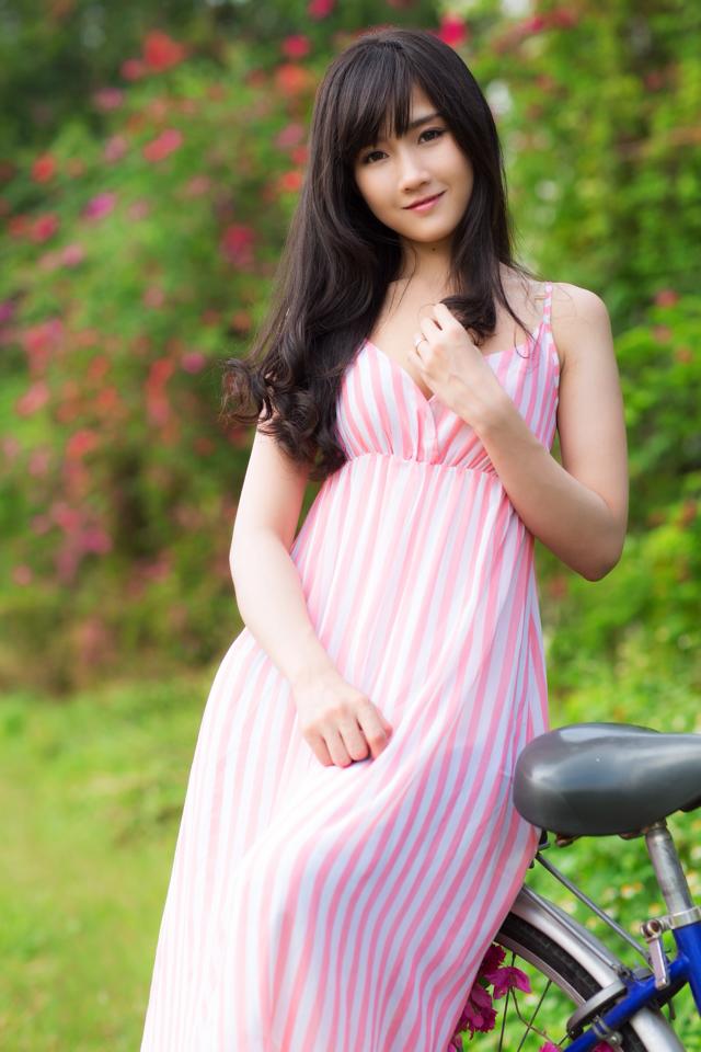 Vẻ đẹp “tựa tranh vẽ” của hot girl 9X Sài Thành