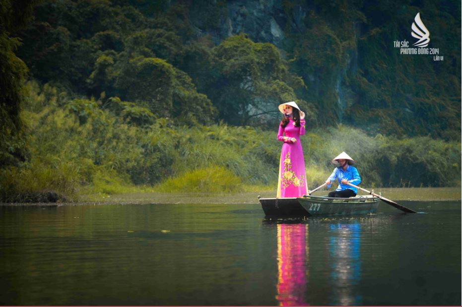 10 nữ sinh ĐH Phương Đông 