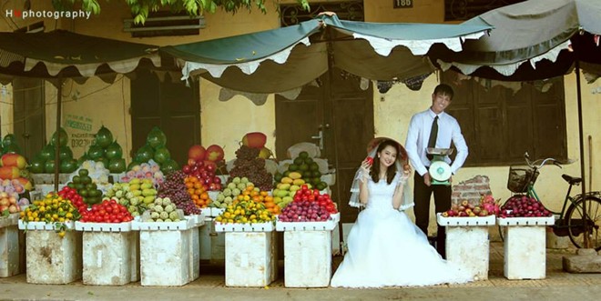 Những bộ ảnh cưới độc đáo, hài hước xem là muốn kết hôn