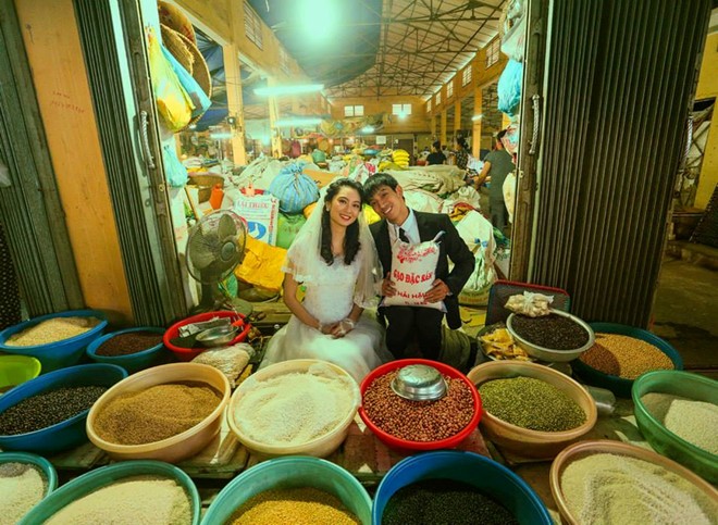 Những bộ ảnh cưới độc đáo, hài hước xem là muốn kết hôn