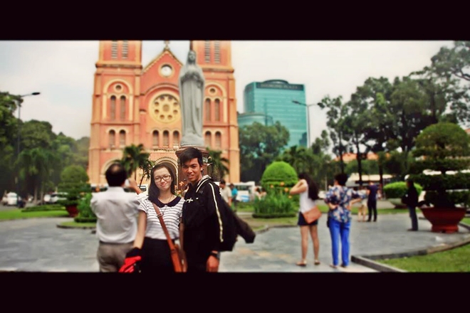 Anh nắm tay em đi khắp Sài Gòn của cặp đôi 9X 