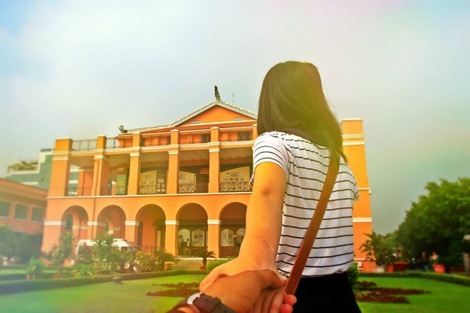 Anh nắm tay em đi khắp Sài Gòn của cặp đôi 9X 