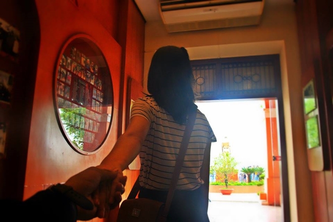 Anh nắm tay em đi khắp Sài Gòn của cặp đôi 9X 