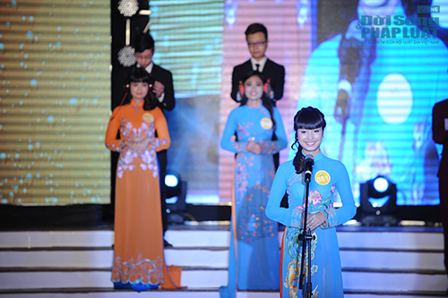 Lộ diện quán quân Tài sắc Phương Đông 2014 