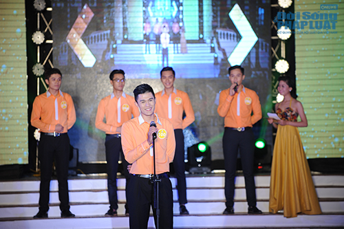 Lộ diện quán quân Tài sắc Phương Đông 2014 