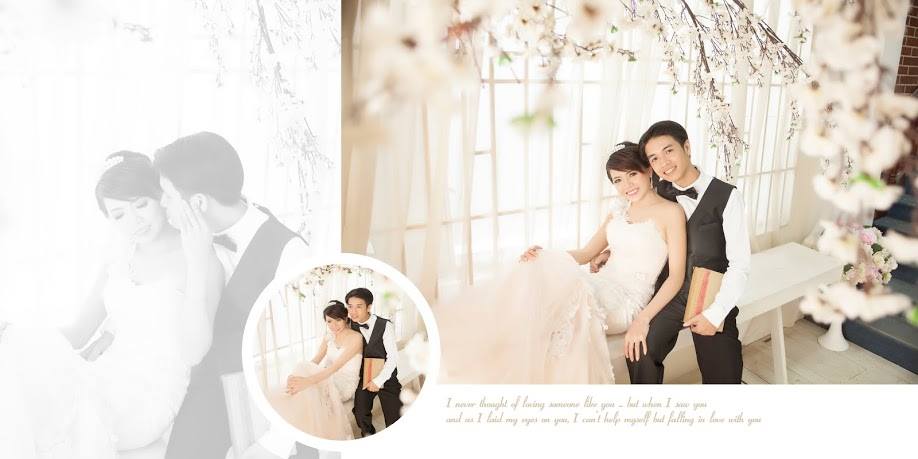 Thiệp cưới hình facebook cực độc của cặp đôi 8X gây xôn xao