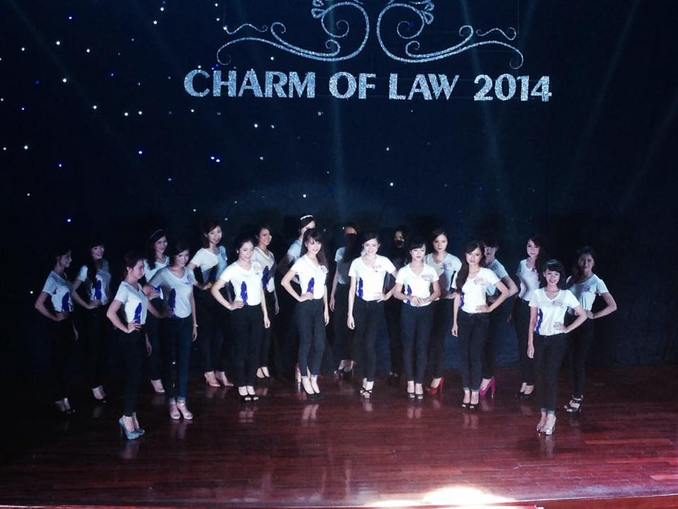 Nữ sinh miền núi giành vương miện hoa khôi Charm of Law 2014
