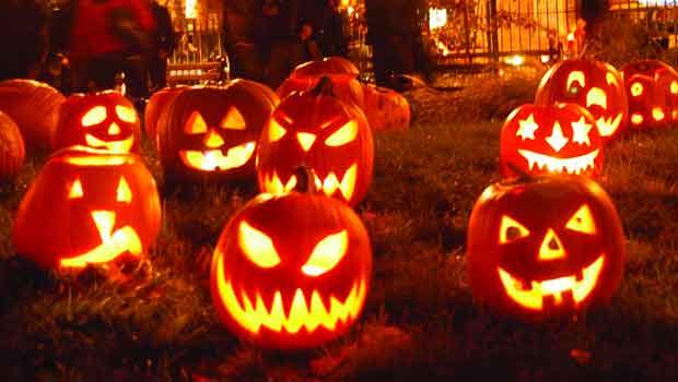 Halloween với những trái bí ngô kỳ bí, huyền ảo Halloween với những trái bí ngô kỳ bí, huyền ảo