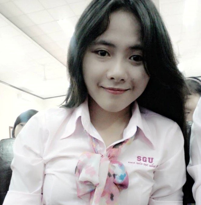 Cô gái 9X hóa trang giống nhân vật phim ma búp bê Annabelle 