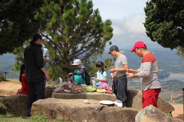 Bốn bố con sao Việt “vỡ mộng” trong Bố ơi! Mình đi đâu thế?