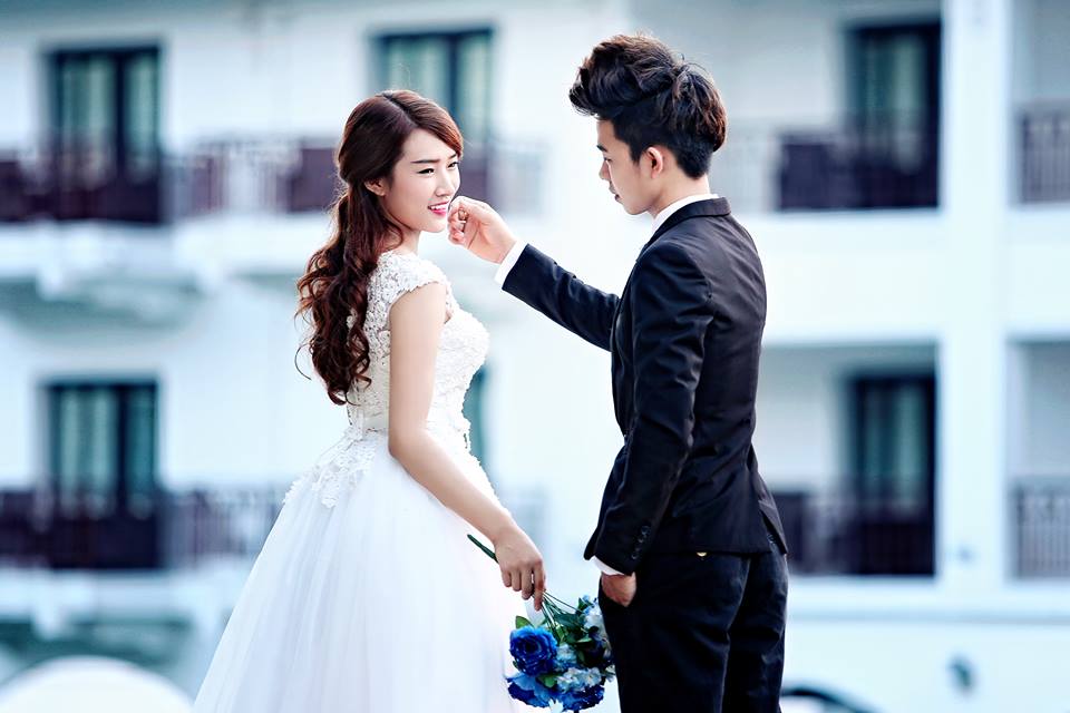 Hot girl bánh tráng trộn Hà Nội đẹp mơ màng trong bộ ảnh cưới