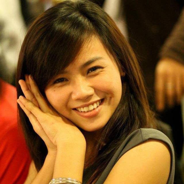 Cô gái xinh đẹp mắc bệnh máu trắng nghẹn ngào nói lời cảm ơn