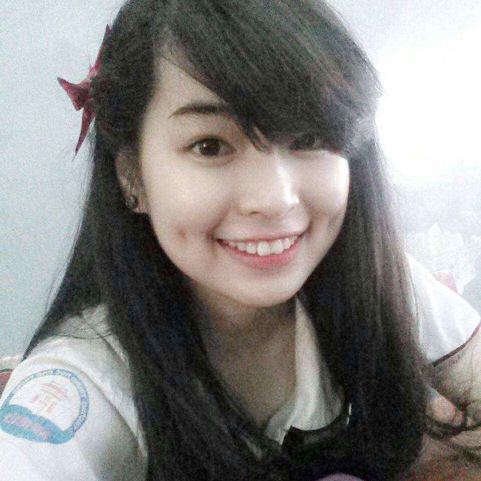 Hot girl phố núi 9X bất ngờ nổi tiếng vì ảnh cũ trên mạng