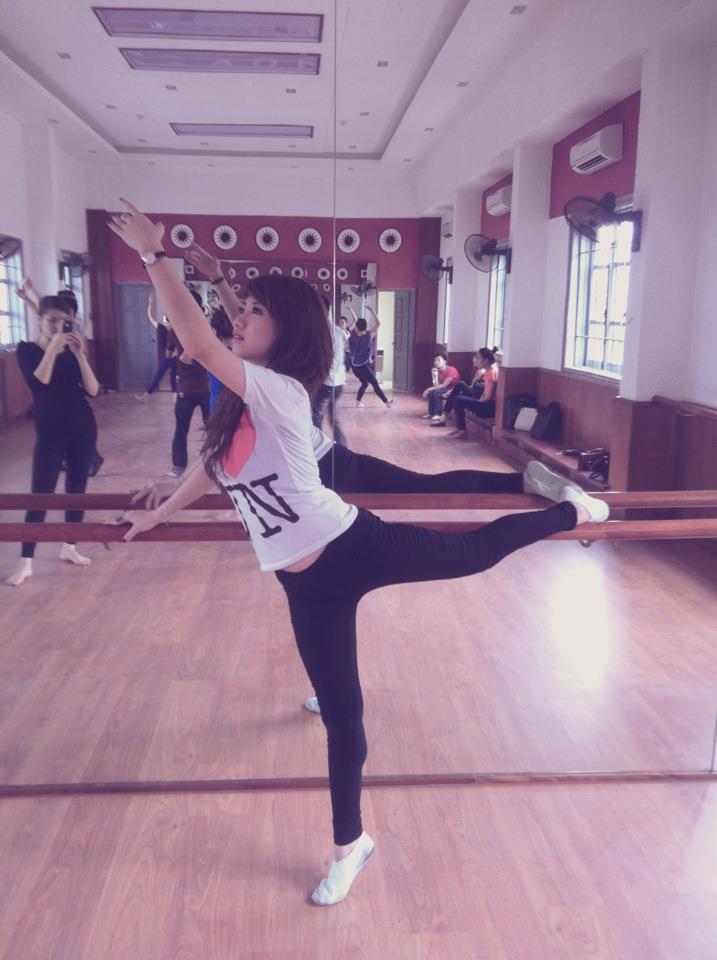 Thiếu nữ Hải Phòng chuyên hát nhạc quê hương cực “ngọt tai”