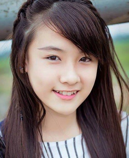 3 hot girl bất ngờ nổi tiếng trên mạng