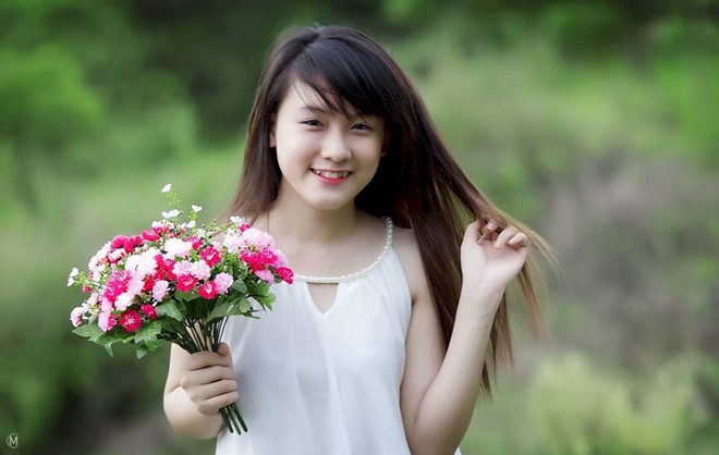 3 hot girl bất ngờ nổi tiếng trên mạng
