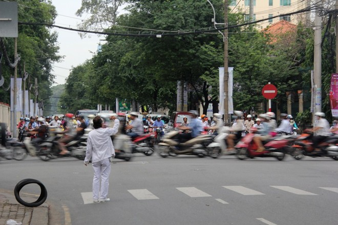 Cuộc sống đầy màu trắng của “Bạch công tử Sài Gòn”