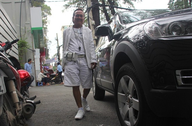 Cuộc sống đầy màu trắng của “Bạch công tử Sài Gòn”