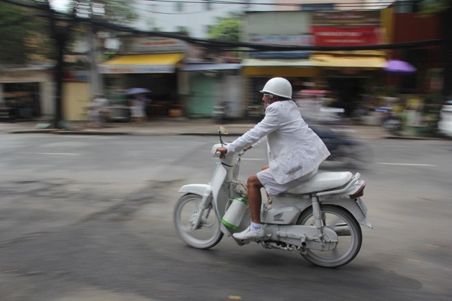 Cuộc sống đầy màu trắng của “Bạch công tử Sài Gòn”