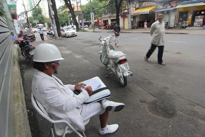 Cuộc sống đầy màu trắng của “Bạch công tử Sài Gòn”