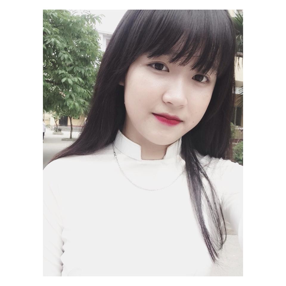 Cận cảnh nữ sinh 9X sở hữu gương mặt mộc hút 10 ngàn like
