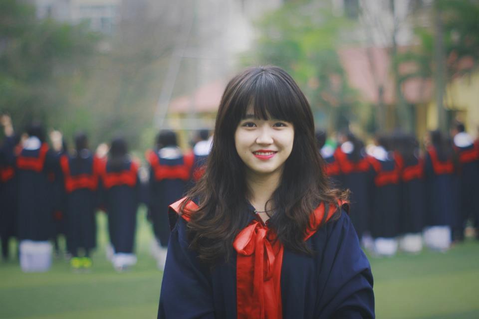 Cận cảnh nữ sinh 9X sở hữu gương mặt mộc hút 10 ngàn like