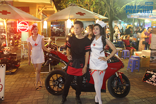 Hơn 20 ngàn người tham dự lễ hội Halloween lớn nhất 2014
