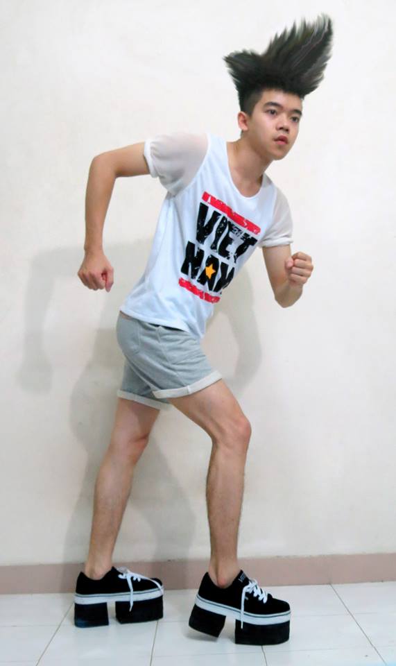 Hot boy cover “Chắc ai đó sẽ về trên nền nhạc Lady GaGa