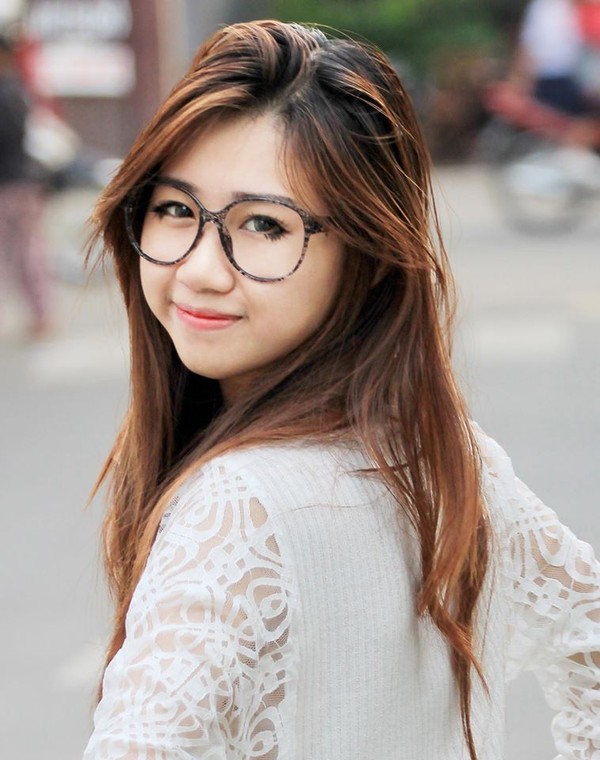 Hình ảnh trước và sau khi cạo trọc đầu của cô gái Việt