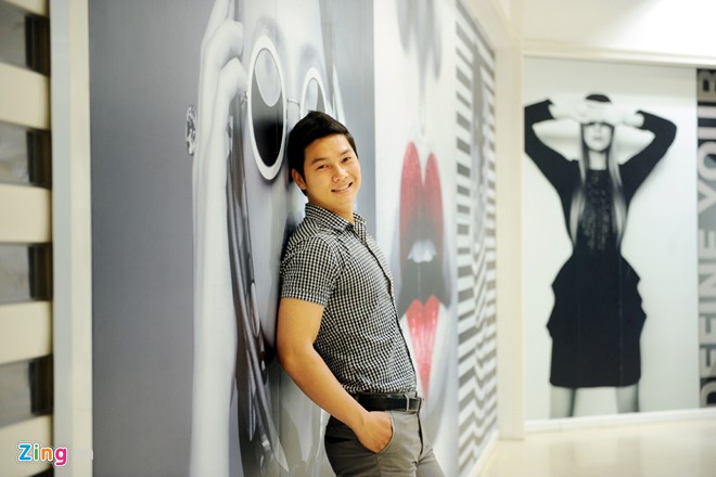 Thầy giáo 9X điển trai, dáng chuẩn như người mẫu