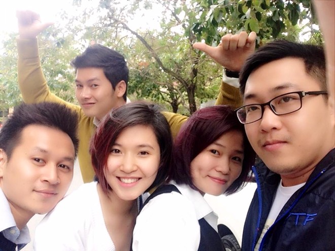 Thầy giáo 9X điển trai, dáng chuẩn như người mẫu