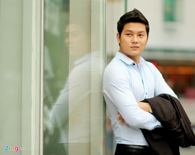 Thầy giáo 9X điển trai, dáng chuẩn như người mẫu